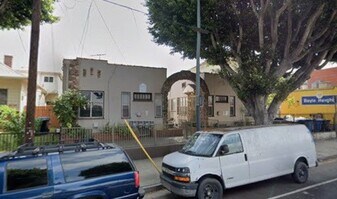 2627 East 4th St in Los Angeles, CA - Building Photo