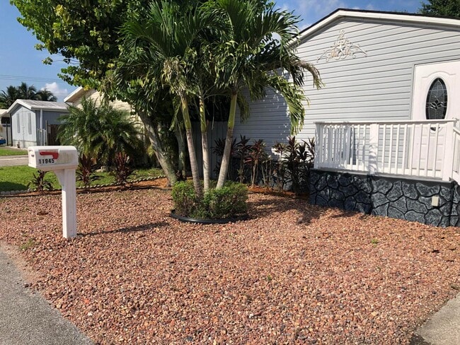11945 Flotilla Pl in Boca Raton, FL - Building Photo - Building Photo