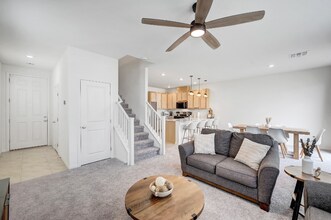 9164 Surrey Wood St in Las Vegas, NV - Building Photo - Building Photo