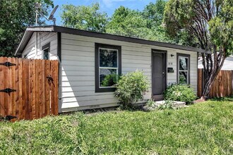 2518 Birdell St in Fort Worth, TX - Building Photo - Building Photo
