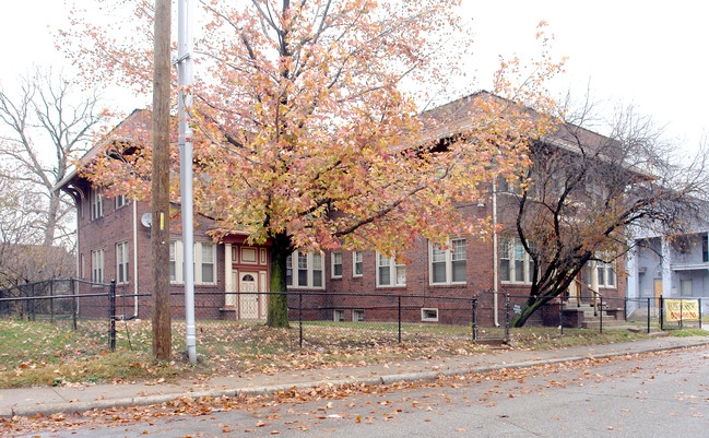 664 E 17th St in Indianapolis, IN - Building Photo - Building Photo