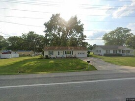 319 S Maple St in Greentown, IN - Building Photo