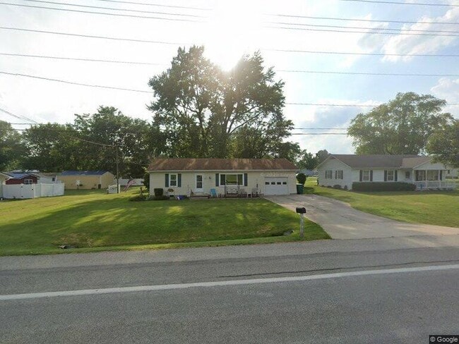 property at 319 S Maple St