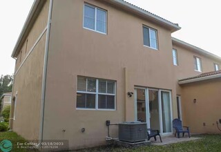 4956 SW 30th Terrace in Fort Lauderdale, FL - Building Photo - Building Photo