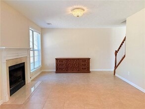 975 Brushy Creek Ct in Suwanee, GA - Building Photo - Building Photo