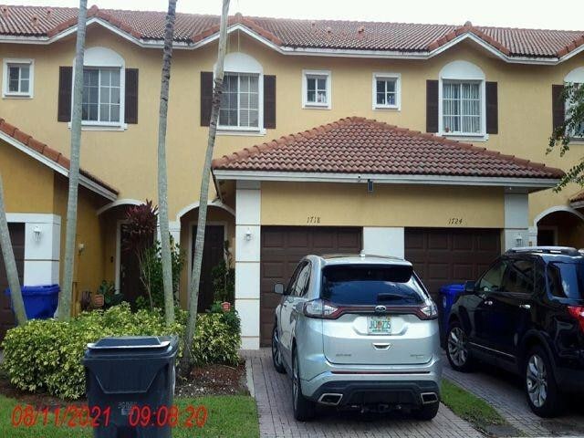 1718 SW 81st Way in North Lauderdale, FL - Building Photo