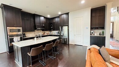 27 Jonquil Pl in Tomball, TX - Building Photo - Building Photo