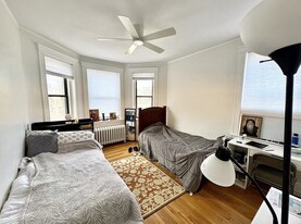 50 Charlesgate E, Unit 197 in Boston, MA - Building Photo
