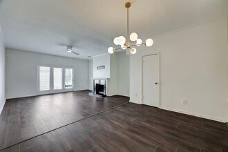 5858 Sugar Hill Dr in Houston, TX - Building Photo - Building Photo