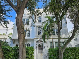 1559 Michigan Ave in Miami Beach, FL - Building Photo