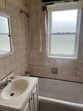 1 W 85th St in Chicago, IL - Building Photo - Building Photo