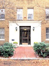 1731 Willard St NW, Unit 305 in Washington, DC - Building Photo - Building Photo