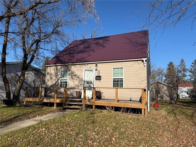 property at 809 Center St E