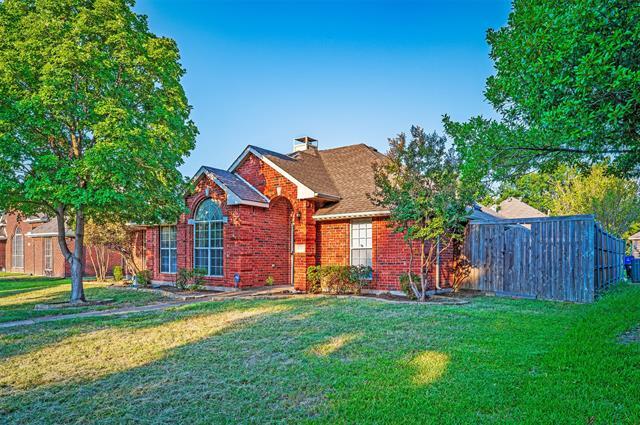 8113 Pacific St in Frisco, TX - Building Photo - Building Photo