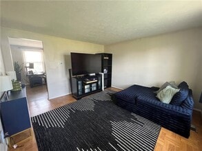 3000 Ridge Rd in South Park, PA - Building Photo - Building Photo