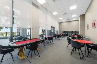 1600 NE 1st Ave, Unit 2316 in Miami, FL - Foto de edificio - Building Photo