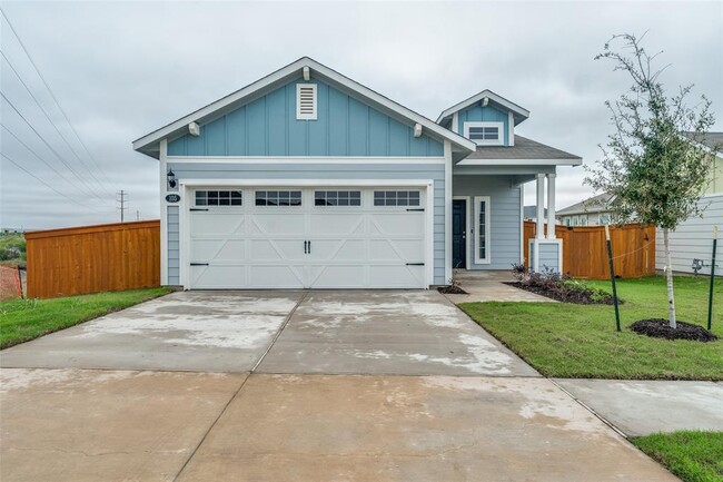 105 Shugart St in San Marcos, TX - Building Photo - Building Photo