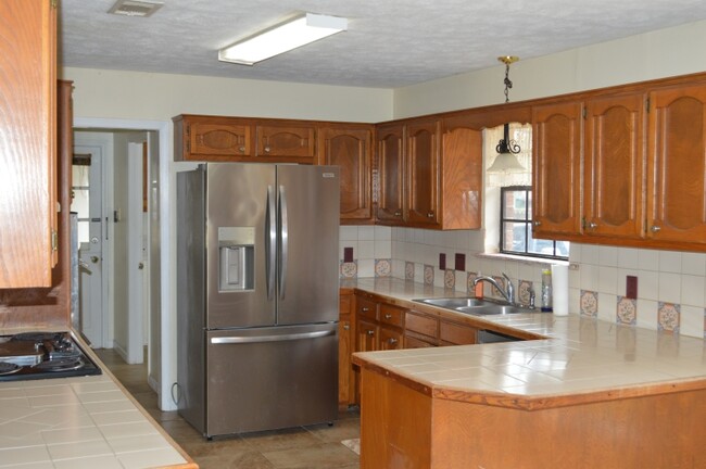 1713 Oakdale Dr in Baton Rouge, LA - Building Photo - Building Photo