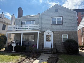 344 E Penn St in Long Beach, NY - Building Photo