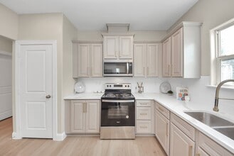 703 23rd Ave N in Texas City, TX - Building Photo - Building Photo