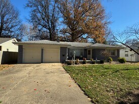 1514 S Luster Ave in Springfield, MO - Building Photo