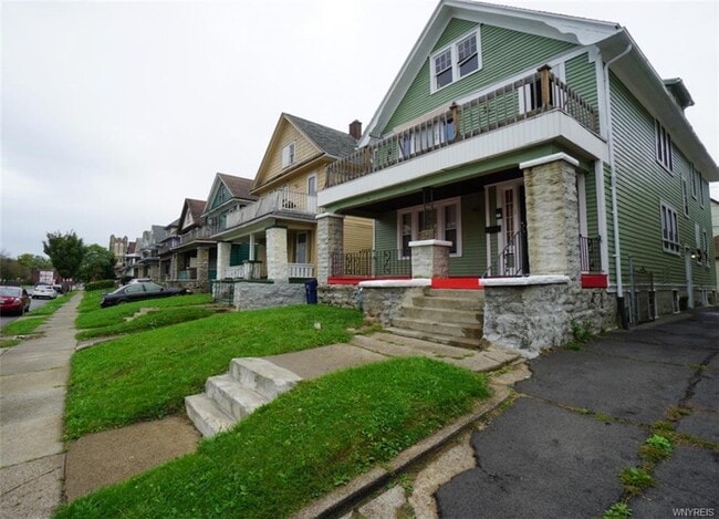 366 E Ferry St, Unit UPR