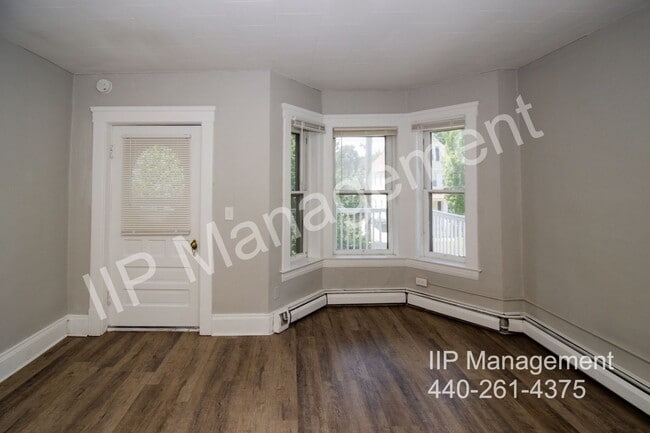 1609 Lakewood Ave in Lakewood, OH - Building Photo - Building Photo