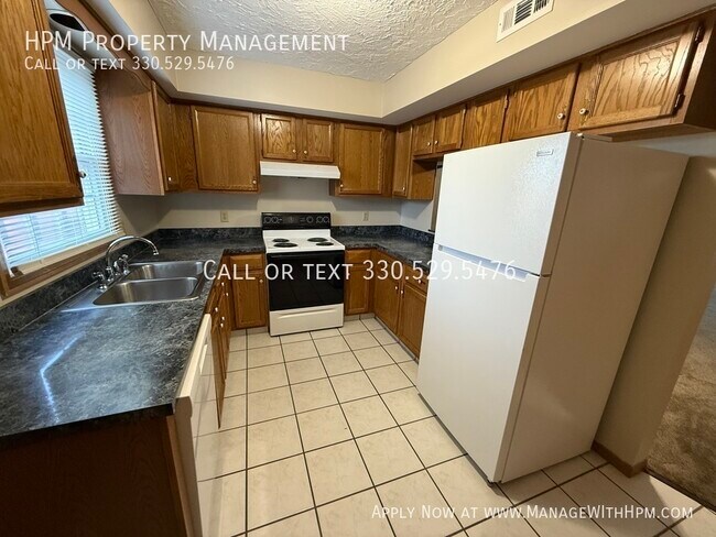 10026 Delores Dr in Streetsboro, OH - Building Photo - Building Photo