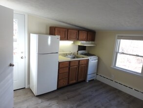 6385 Zorn Rd in Albany, NY - Building Photo - Building Photo