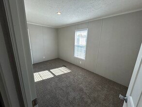 648 Oregon St in Belleville, MI - Building Photo - Building Photo