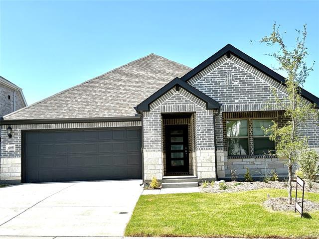 608 Easthill Dr in McKinney, TX - Foto de edificio