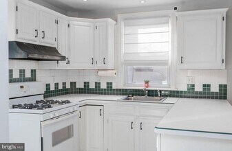 209 Elm Ave in Glenside, PA - Building Photo - Building Photo