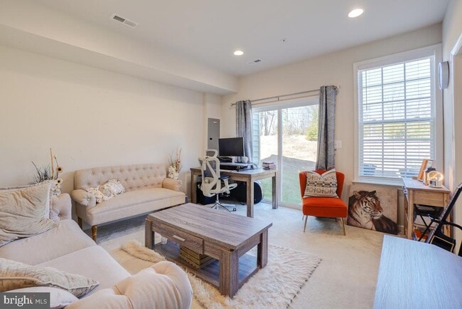 9002 Spruce Tree Ln in Upper Marlboro, MD - Building Photo - Building Photo