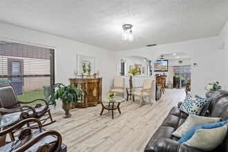 11914 SW 125th Pl in Miami, FL - Building Photo - Building Photo