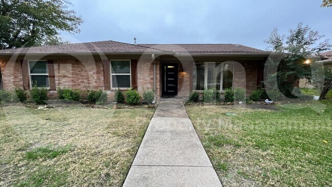 property at 1724 Westlake Dr