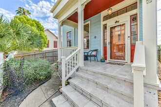 1121 Market St in Galveston, TX - Building Photo - Building Photo