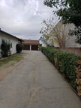 7220 Allott Ave in Van Nuys, CA - Building Photo - Building Photo