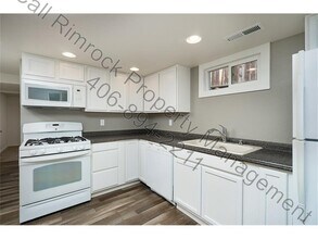 3329 Poly Dr in Billings, MT - Building Photo - Building Photo