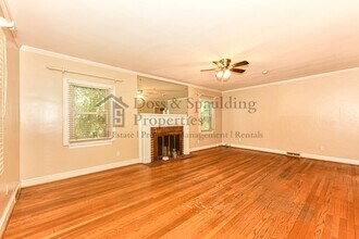 1802 W Friendly Ave in Greensboro, NC - Building Photo - Building Photo