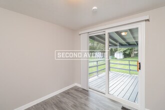 564 Carnival Dr in Pittsburgh, PA - Building Photo - Building Photo