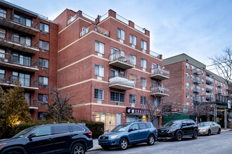 13939 35th Ave in Flushing, NY - Building Photo - Building Photo
