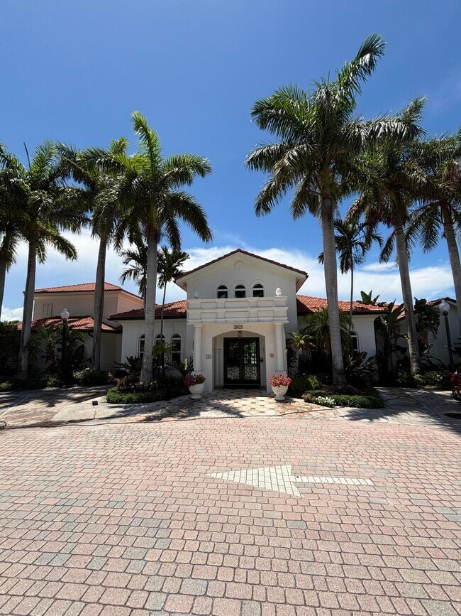 property at 409 Villa Cir