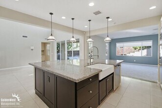 702 Costa Del Sur in San Marcos, CA - Building Photo - Building Photo