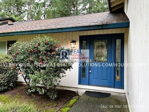 7120 SW Palmer Way in Beaverton, OR - Building Photo - Building Photo