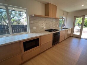 2015 Elevada St in Oceanside, CA - Building Photo - Building Photo