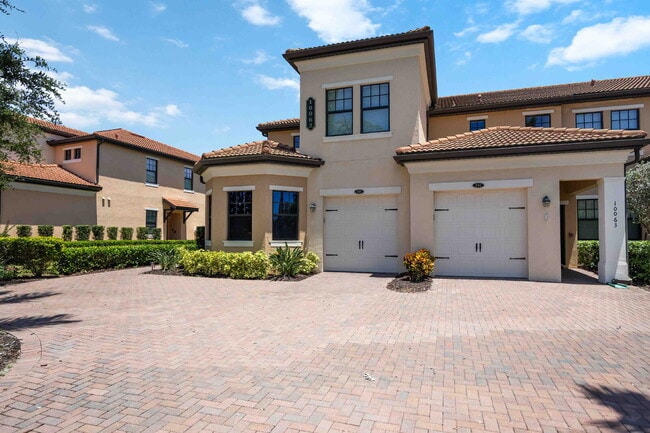 10063 Crooked Crk Dr in Venice, FL - Building Photo - Building Photo