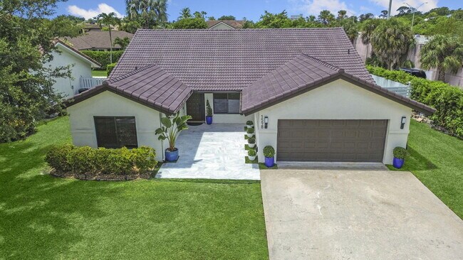property at 1598 SW 19th St