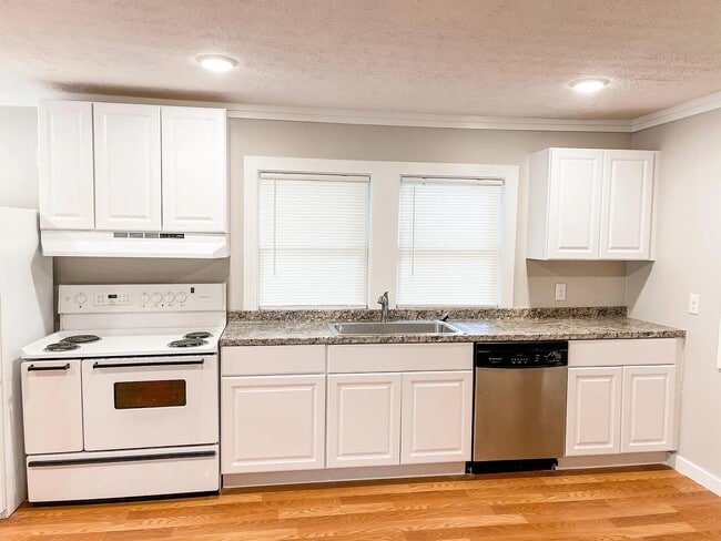 59 St Johns Ave in Savannah, GA - Building Photo - Building Photo