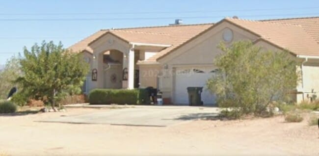 property at 2196 Pawnee Dr