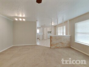 12027 Arrowhead Glen Dr in Houston, TX - Building Photo - Building Photo
